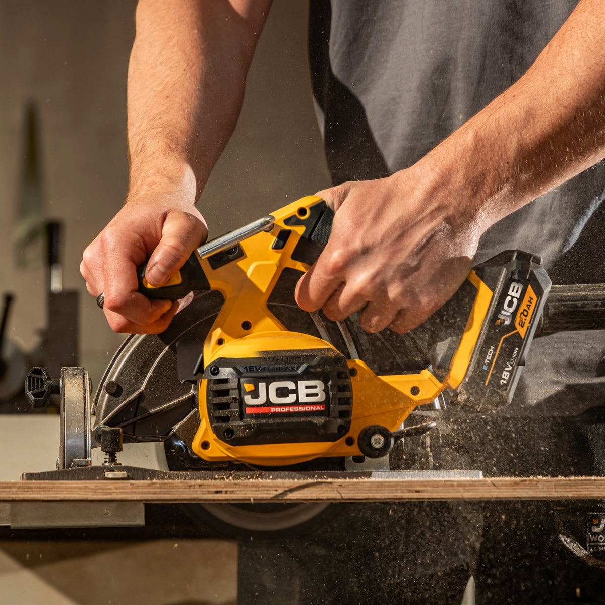 JCB narzędzia 160Nm – elektronarzędzia JCB